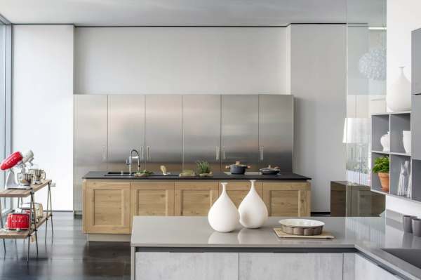 Ostiliomobili & Veneta Cucine - showroom