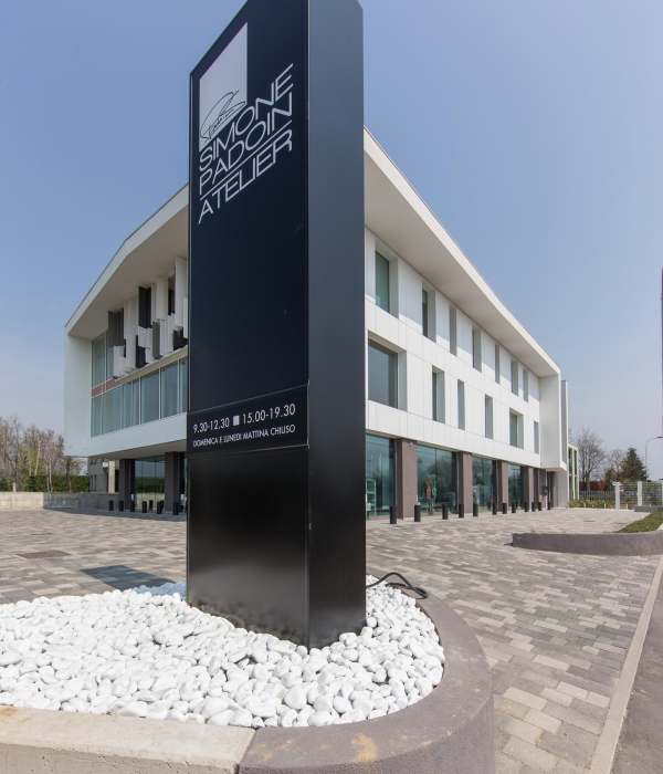 Simone Padoin Fashion Deluxe - store